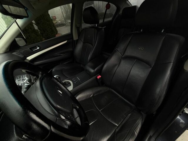 Серый Инфинити G35, объемом двигателя 3.5 л и пробегом 175 тыс. км за 6700 $, фото 6 на Automoto.ua