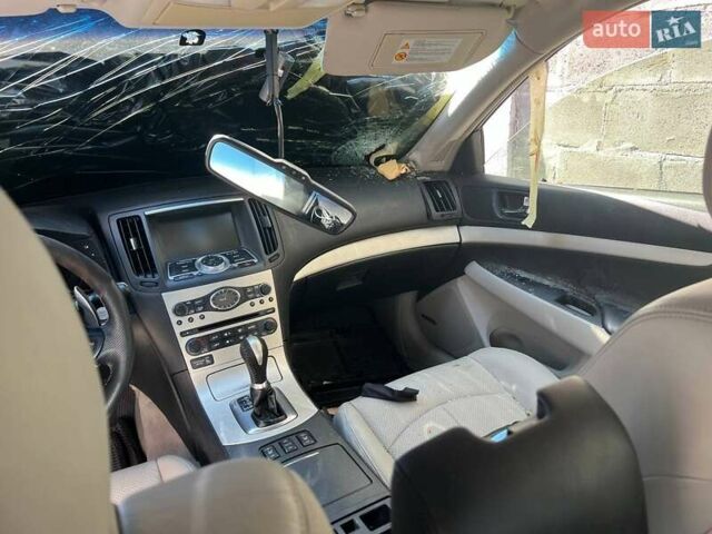 Синий Инфинити G35, объемом двигателя 3.5 л и пробегом 141 тыс. км за 4500 $, фото 8 на Automoto.ua