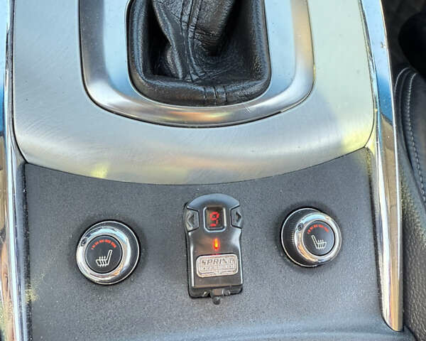 Белый Инфинити G37, объемом двигателя 3.7 л и пробегом 228 тыс. км за 13000 $, фото 9 на Automoto.ua