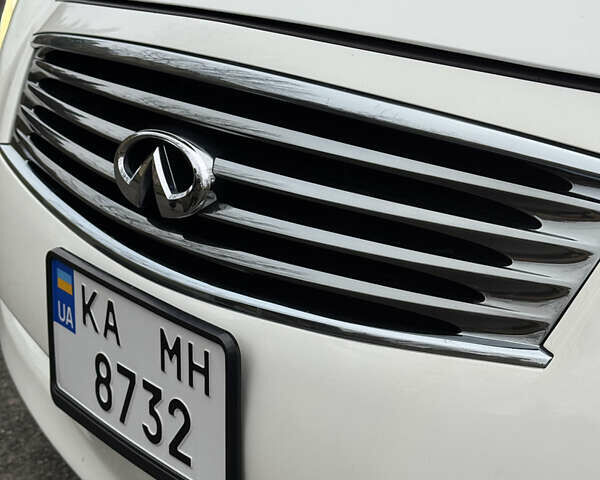 Белый Инфинити G37, объемом двигателя 3.7 л и пробегом 200 тыс. км за 10999 $, фото 33 на Automoto.ua