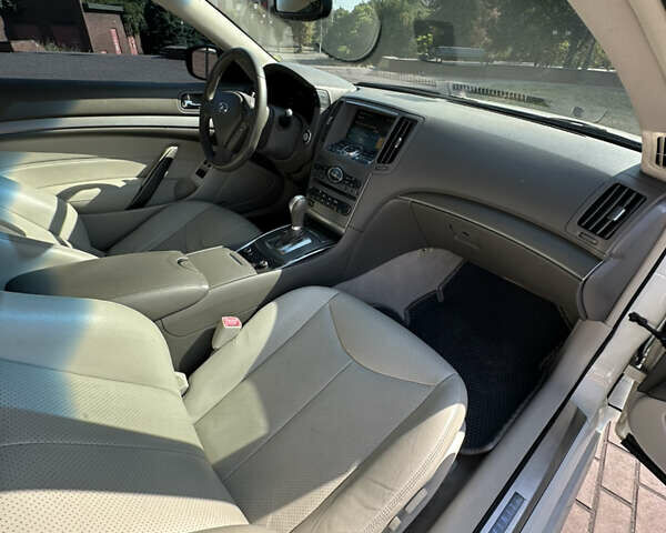 Белый Инфинити G37, объемом двигателя 3.7 л и пробегом 208 тыс. км за 12999 $, фото 26 на Automoto.ua