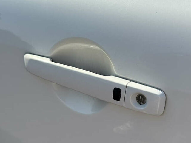 Белый Инфинити G37, объемом двигателя 3.7 л и пробегом 208 тыс. км за 12999 $, фото 40 на Automoto.ua