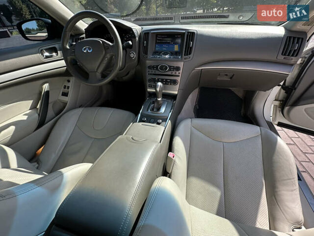 Белый Инфинити G37, объемом двигателя 3.7 л и пробегом 208 тыс. км за 12999 $, фото 29 на Automoto.ua