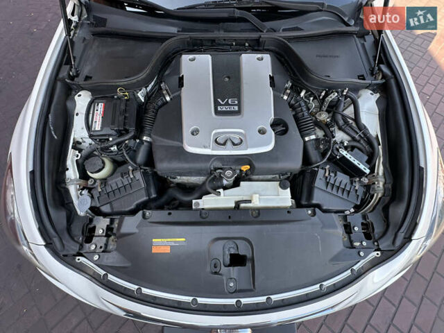 Белый Инфинити G37, объемом двигателя 3.7 л и пробегом 208 тыс. км за 12999 $, фото 43 на Automoto.ua