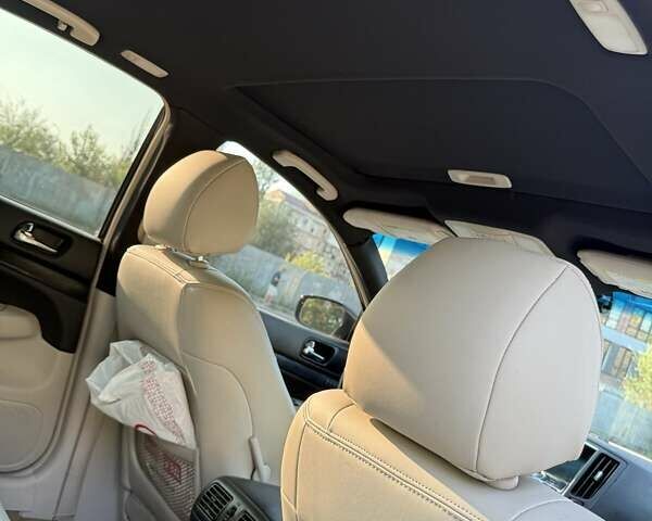 Білий Інфініті G37, об'ємом двигуна 3.7 л та пробігом 220 тис. км за 9500 $, фото 4 на Automoto.ua