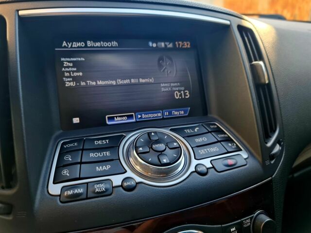 Білий Інфініті G37, об'ємом двигуна 3.7 л та пробігом 180 тис. км за 9900 $, фото 5 на Automoto.ua