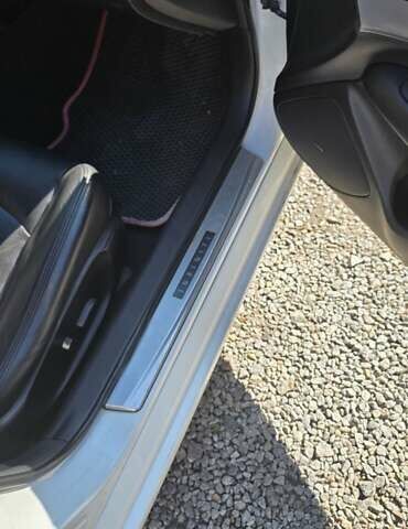 Белый Инфинити G37, объемом двигателя 3.7 л и пробегом 240 тыс. км за 11500 $, фото 4 на Automoto.ua