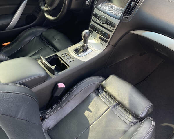 Черный Инфинити G37, объемом двигателя 3.7 л и пробегом 200 тыс. км за 9450 $, фото 12 на Automoto.ua