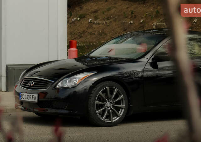Черный Инфинити G37, объемом двигателя 3.7 л и пробегом 70 тыс. км за 10500 $, фото 2 на Automoto.ua