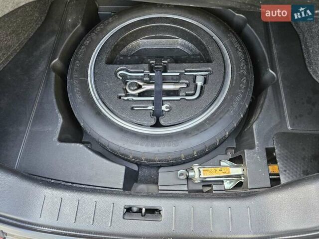 Черный Инфинити G37, объемом двигателя 3.7 л и пробегом 70 тыс. км за 10500 $, фото 20 на Automoto.ua