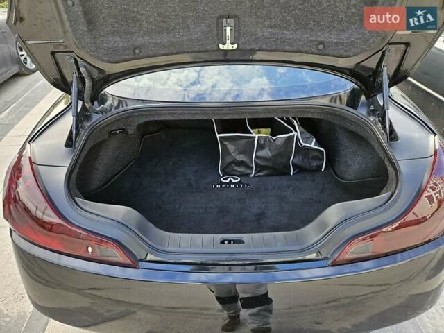 Черный Инфинити G37, объемом двигателя 3.7 л и пробегом 70 тыс. км за 10500 $, фото 18 на Automoto.ua