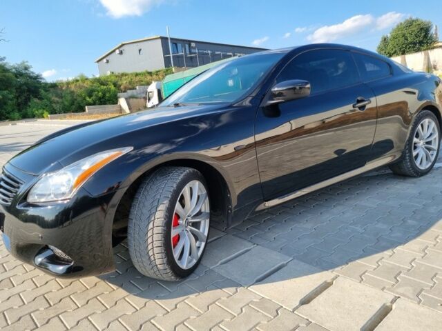 Черный Инфинити G37, объемом двигателя 0 л и пробегом 136 тыс. км за 10500 $, фото 1 на Automoto.ua