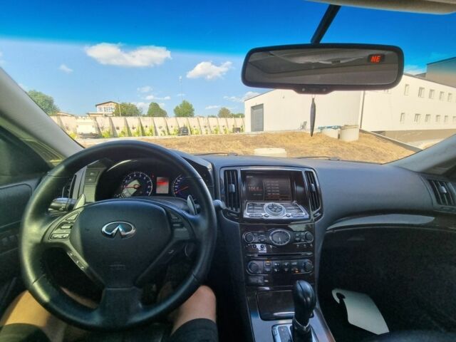 Черный Инфинити G37, объемом двигателя 0 л и пробегом 136 тыс. км за 10500 $, фото 4 на Automoto.ua