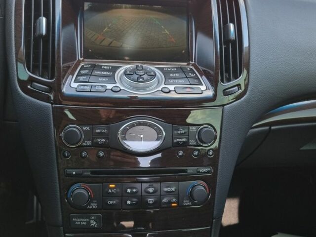 Черный Инфинити G37, объемом двигателя 0 л и пробегом 136 тыс. км за 10500 $, фото 6 на Automoto.ua