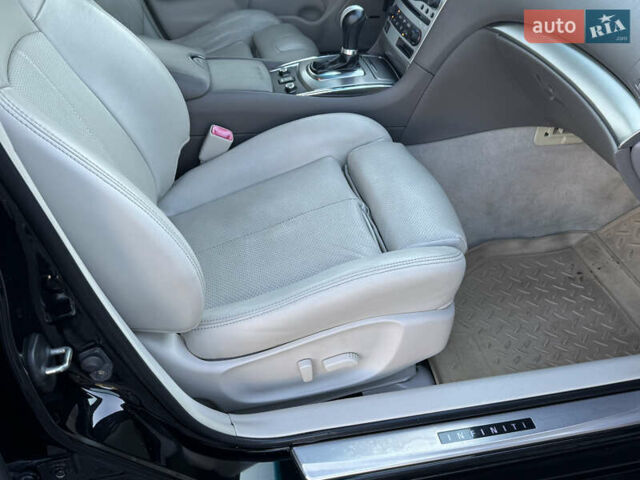 Черный Инфинити G37, объемом двигателя 3.7 л и пробегом 188 тыс. км за 9499 $, фото 9 на Automoto.ua