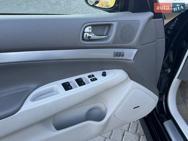 Черный Инфинити G37, объемом двигателя 3.7 л и пробегом 188 тыс. км за 9499 $, фото 10 на Automoto.ua