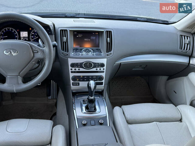 Черный Инфинити G37, объемом двигателя 3.7 л и пробегом 188 тыс. км за 9499 $, фото 6 на Automoto.ua