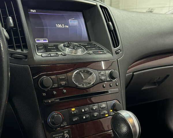 Черный Инфинити G37, объемом двигателя 3.7 л и пробегом 128 тыс. км за 13800 $, фото 16 на Automoto.ua