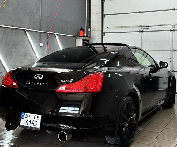 Черный Инфинити G37, объемом двигателя 3.7 л и пробегом 128 тыс. км за 13800 $, фото 4 на Automoto.ua