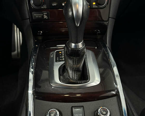 Черный Инфинити G37, объемом двигателя 3.7 л и пробегом 128 тыс. км за 13800 $, фото 15 на Automoto.ua