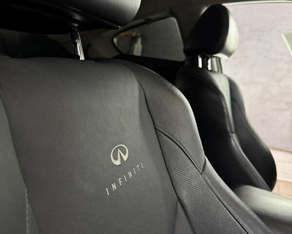 Черный Инфинити G37, объемом двигателя 3.7 л и пробегом 128 тыс. км за 13800 $, фото 8 на Automoto.ua