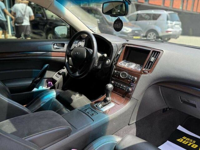 Чорний Інфініті G37, об'ємом двигуна 3.7 л та пробігом 137 тис. км за 11500 $, фото 16 на Automoto.ua