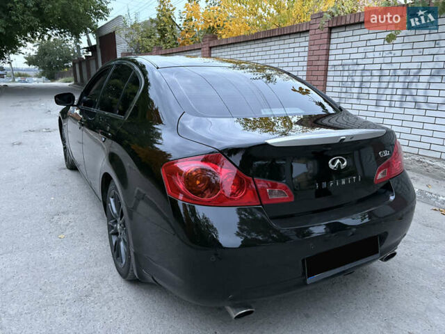 Чорний Інфініті G37, об'ємом двигуна 3.7 л та пробігом 220 тис. км за 10900 $, фото 3 на Automoto.ua