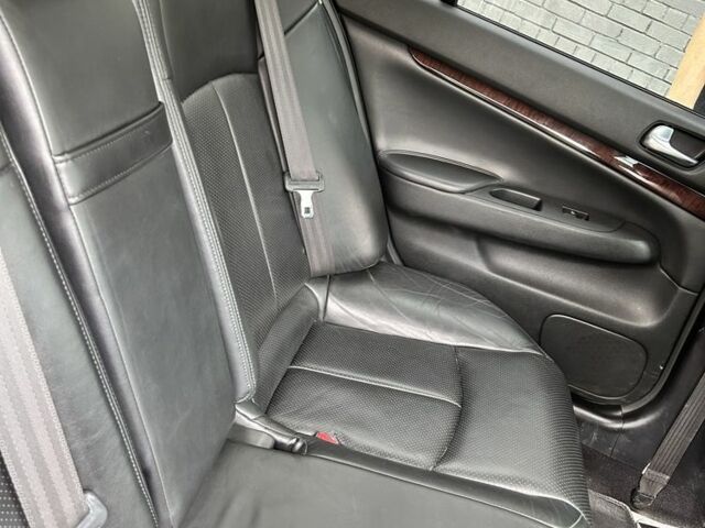 Черный Инфинити G37, объемом двигателя 3.7 л и пробегом 247 тыс. км за 10550 $, фото 2 на Automoto.ua