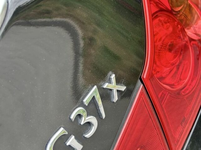 Черный Инфинити G37, объемом двигателя 3.7 л и пробегом 247 тыс. км за 10550 $, фото 3 на Automoto.ua