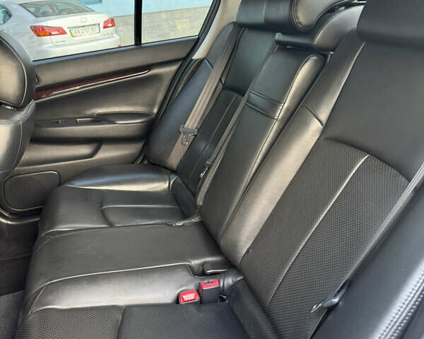 Чорний Інфініті G37, об'ємом двигуна 3.7 л та пробігом 142 тис. км за 13800 $, фото 5 на Automoto.ua