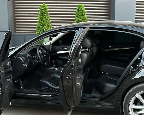 Черный Инфинити G37, объемом двигателя 3.7 л и пробегом 80 тыс. км за 13900 $, фото 17 на Automoto.ua