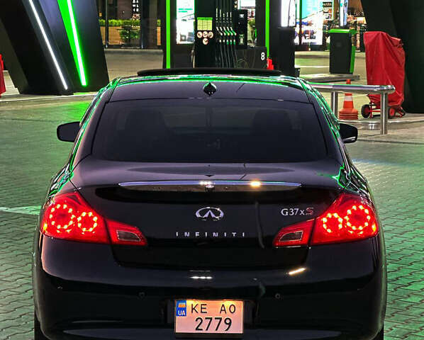 Черный Инфинити G37, объемом двигателя 3.7 л и пробегом 80 тыс. км за 13900 $, фото 10 на Automoto.ua