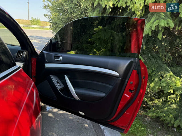 Красный Инфинити G37, объемом двигателя 3.7 л и пробегом 210 тыс. км за 10000 $, фото 17 на Automoto.ua