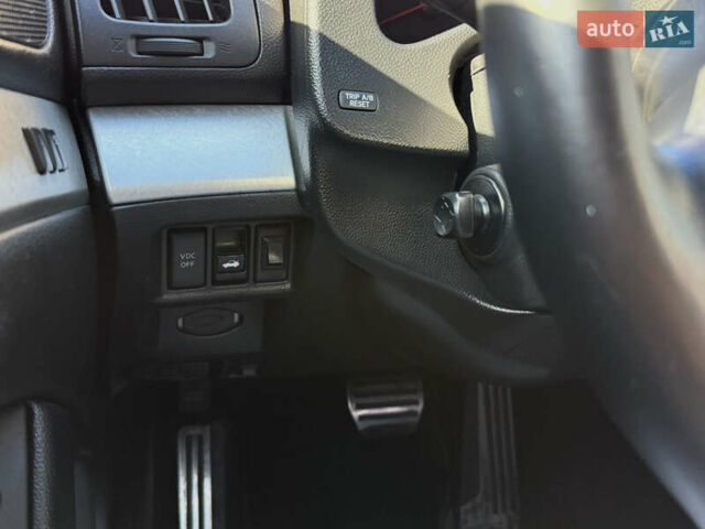 Красный Инфинити G37, объемом двигателя 3.7 л и пробегом 210 тыс. км за 10000 $, фото 19 на Automoto.ua