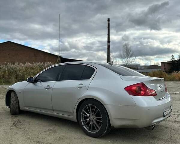 Серый Инфинити G37, объемом двигателя 3.7 л и пробегом 250 тыс. км за 10500 $, фото 11 на Automoto.ua
