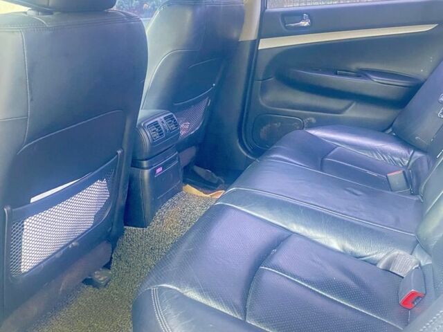 Серый Инфинити G37, объемом двигателя 3.7 л и пробегом 250 тыс. км за 9500 $, фото 3 на Automoto.ua