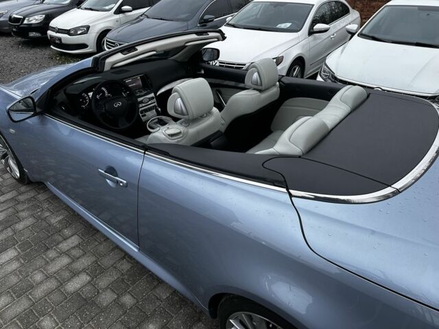 Синий Инфинити G37, объемом двигателя 3.7 л и пробегом 122 тыс. км за 12200 $, фото 3 на Automoto.ua