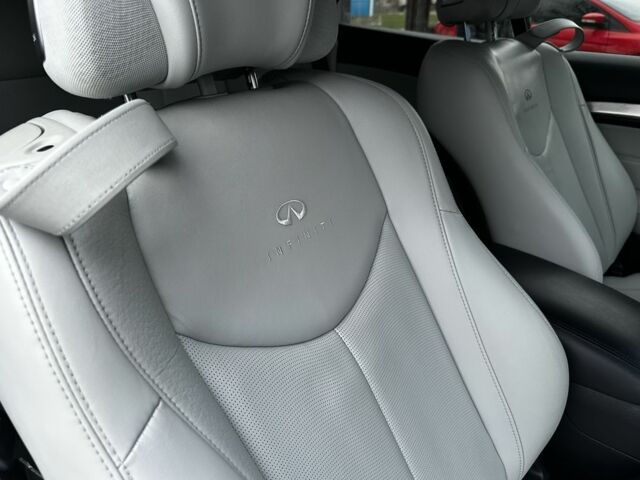 Синий Инфинити G37, объемом двигателя 3.7 л и пробегом 122 тыс. км за 12200 $, фото 7 на Automoto.ua