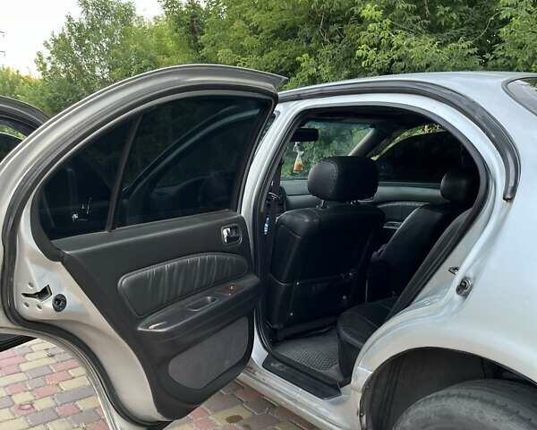 Сірий Інфініті I30, об'ємом двигуна 3 л та пробігом 298 тис. км за 3000 $, фото 12 на Automoto.ua