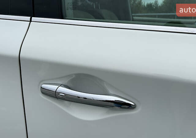 Білий Інфініті JX35, об'ємом двигуна 3.5 л та пробігом 216 тис. км за 11900 $, фото 14 на Automoto.ua