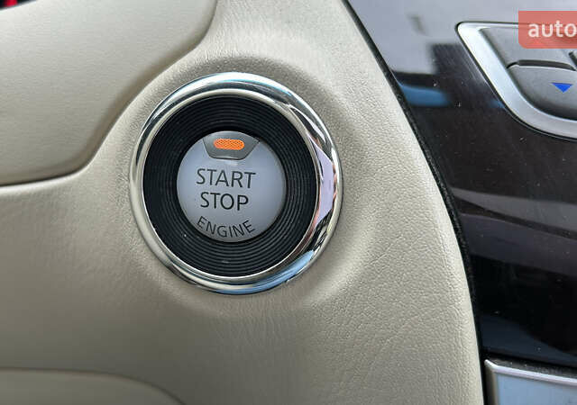 Білий Інфініті JX35, об'ємом двигуна 3.5 л та пробігом 216 тис. км за 11900 $, фото 49 на Automoto.ua