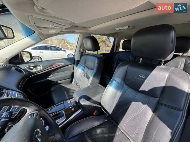 Білий Інфініті JX35, об'ємом двигуна 3.5 л та пробігом 137 тис. км за 14200 $, фото 15 на Automoto.ua
