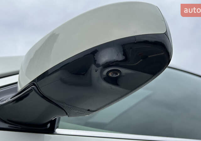 Білий Інфініті JX35, об'ємом двигуна 3.5 л та пробігом 216 тис. км за 11900 $, фото 11 на Automoto.ua