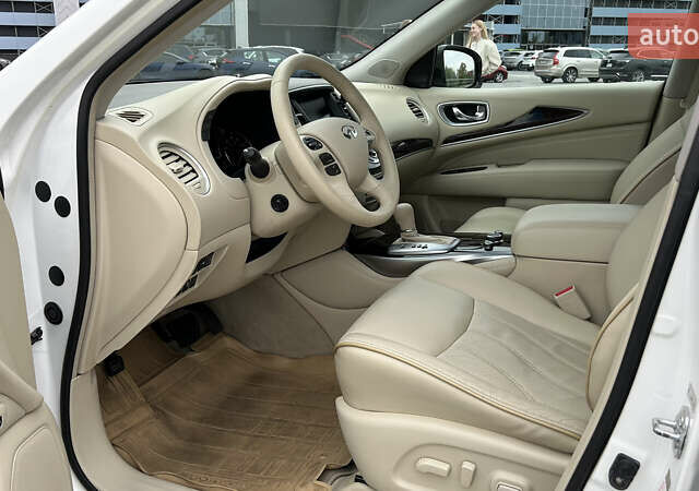 Білий Інфініті JX35, об'ємом двигуна 3.5 л та пробігом 216 тис. км за 11900 $, фото 18 на Automoto.ua