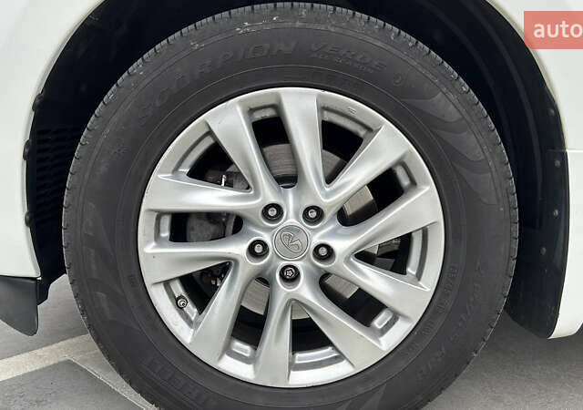 Білий Інфініті JX35, об'ємом двигуна 3.5 л та пробігом 216 тис. км за 11900 $, фото 60 на Automoto.ua