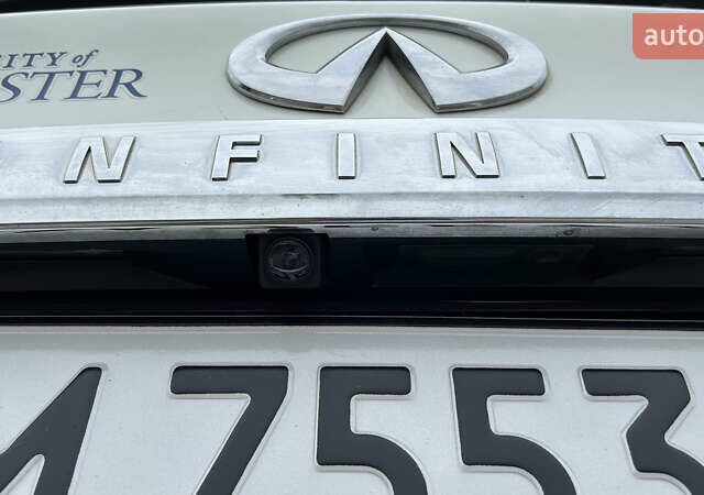 Білий Інфініті JX35, об'ємом двигуна 3.5 л та пробігом 216 тис. км за 11900 $, фото 10 на Automoto.ua