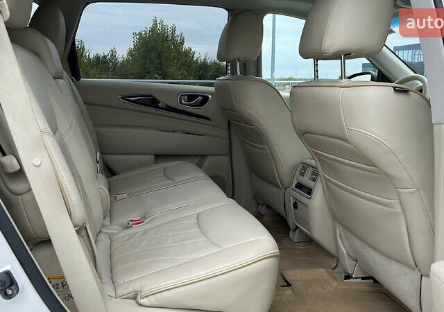 Білий Інфініті JX35, об'ємом двигуна 3.5 л та пробігом 216 тис. км за 11900 $, фото 23 на Automoto.ua