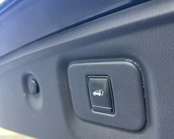 Черный Инфинити JX35, объемом двигателя 3.5 л и пробегом 204 тыс. км за 15700 $, фото 22 на Automoto.ua