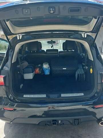 Черный Инфинити JX35, объемом двигателя 3.5 л и пробегом 180 тыс. км за 12500 $, фото 5 на Automoto.ua