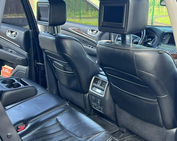 Черный Инфинити JX35, объемом двигателя 3.5 л и пробегом 204 тыс. км за 15700 $, фото 12 на Automoto.ua